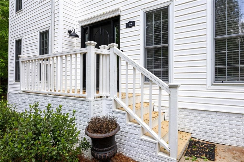 4 bedroom, 3 bathroom, 2,030 sq ft single family residence for sale at 12 Indian Lake Court, Hiram, GA 30141 — photo 4