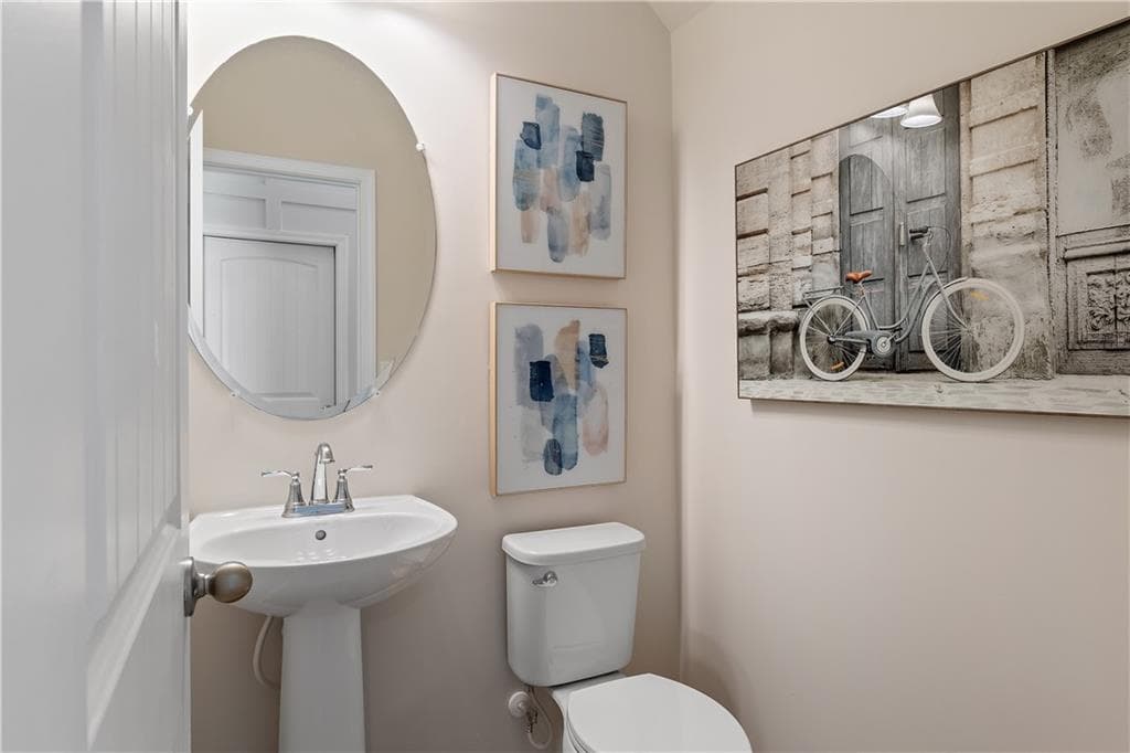 4 bedroom, 4 bathroom, 2,400 sq ft single family residence under contract at 109 Alpine Road, Fairburn, GA 30213 — photo 4