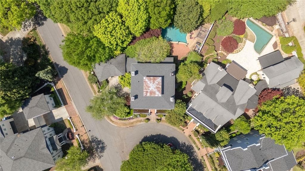 5 bedroom, 5 bathroom, 6,571 sq ft single family residence under contract at 3736 Turnberry Court, Duluth, GA 30096 — photo 5