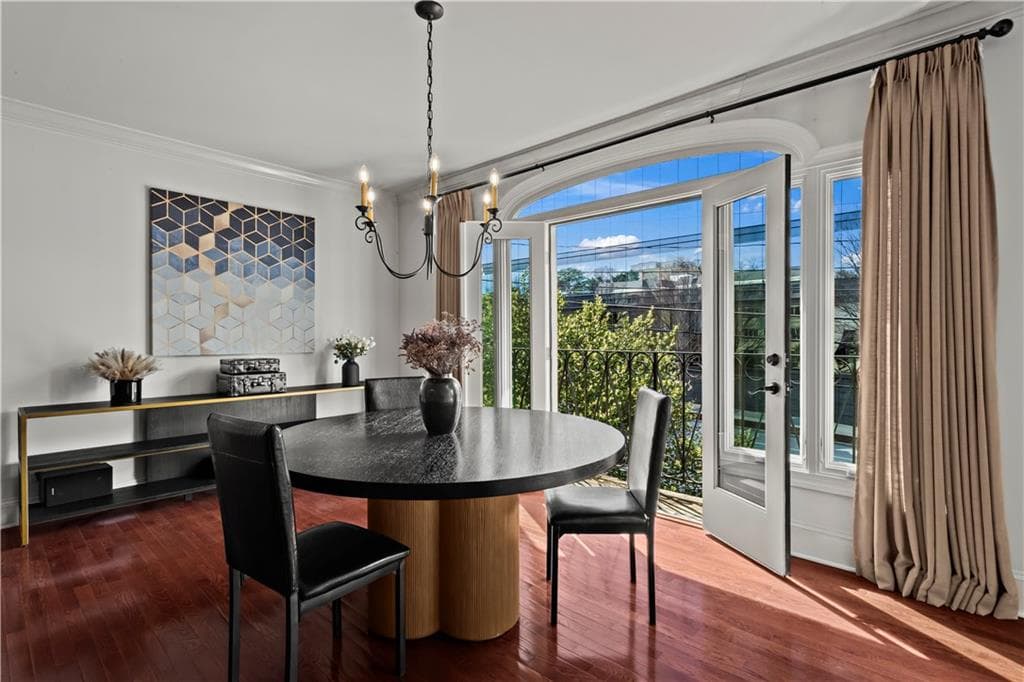 2 bedroom, 2 bathroom, 1,620 sq ft condominium under contract at 3638 Peachtree Road 306, Atlanta, GA 30319 — photo 10