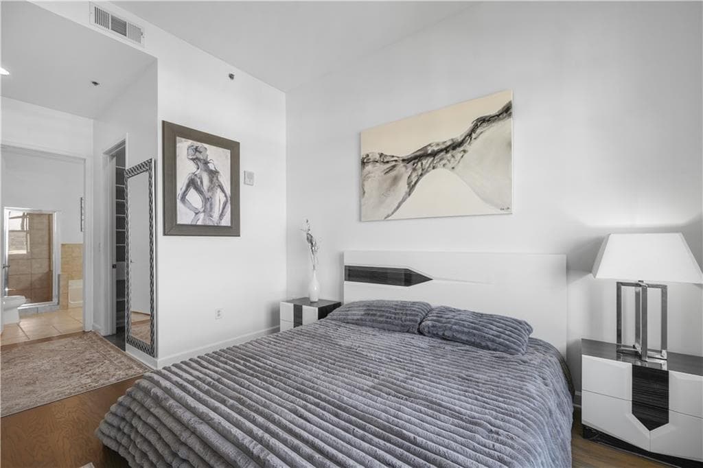 2 bedroom, 2 bathroom, 1,111 sq ft condominium for sale at 711 Cosmopolitan Drive 815, Atlanta, GA 30324 — photo 10