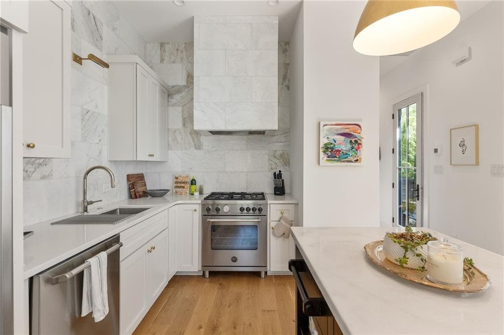 2 bedroom, 2 bathroom, 1,100 sq ft single family residence for sale at 139 Mado Lane, Chattahoochee Hills, GA 30268 — photo 7