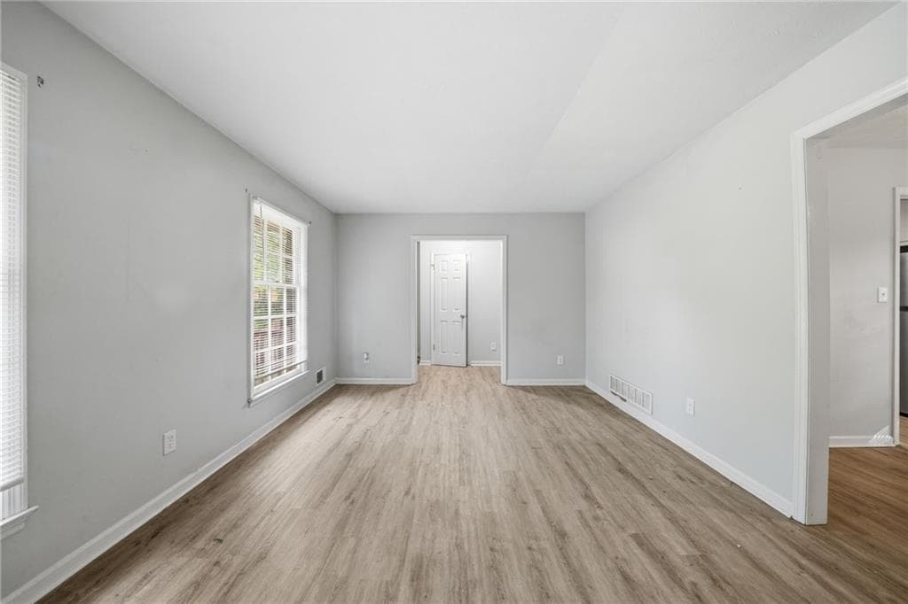 4 bedroom, 3 bathroom, 1,701 sq ft single family residence under contract at 2719 Galaxy Court, Decatur, GA 30034 — photo 7