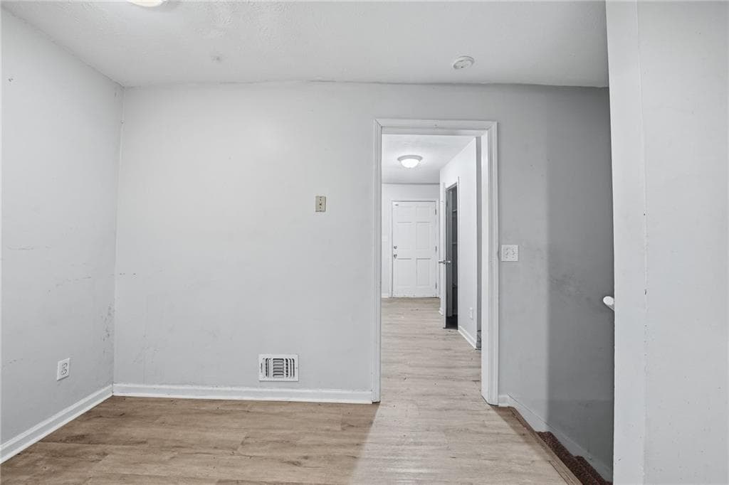 4 bedroom, 3 bathroom, 1,701 sq ft single family residence under contract at 2719 Galaxy Court, Decatur, GA 30034 — photo 8