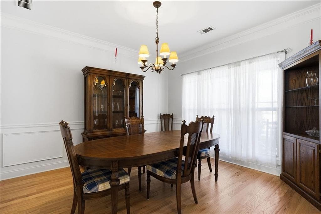 4 bedroom, 4 bathroom, 6,232 sq ft single family residence for sale at 2200 Spruce Lake Drive, Dacula, GA 30019 — photo 4