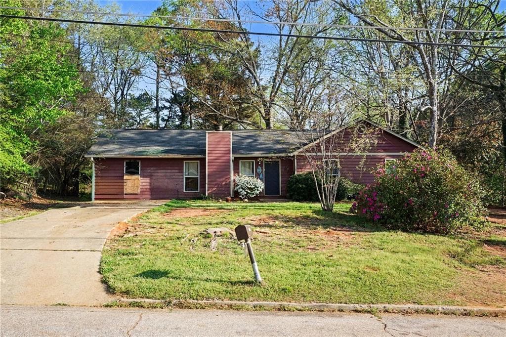 3 bedroom, 2 bathroom, 2,103 sq ft single family residence under contract at 1727 Vauxhall Drive, Lithonia, GA 30058