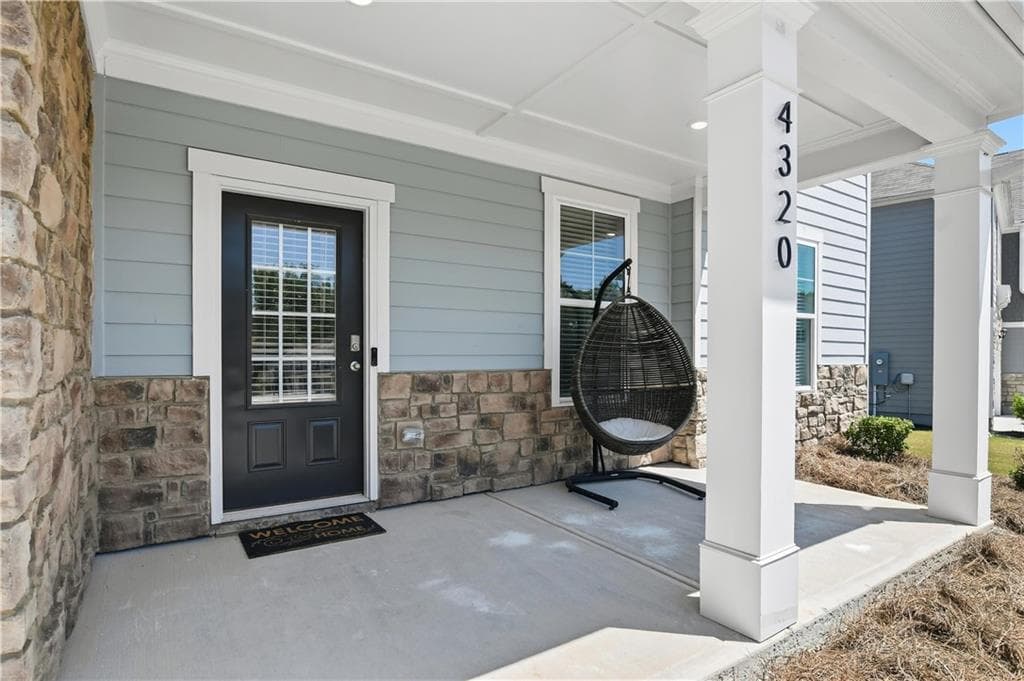 5 bedroom, 3 bathroom, 3,400 sq ft single family residence for sale at 4320 Merrigold Way, Fairburn, GA 30213 — photo 4