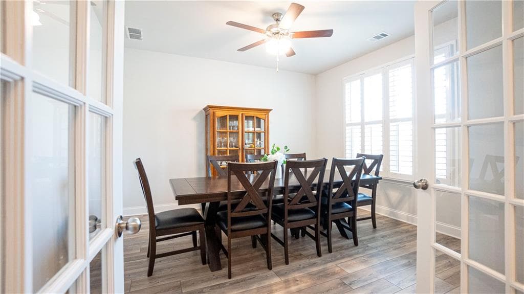 5 bedroom, 5 bathroom, 3,998 sq ft single family residence for sale at 585 Briard Drive, Buford, GA 30518 — photo 7