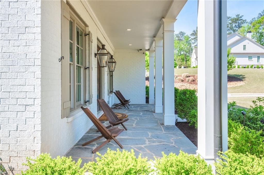 6 bedroom, 6 bathroom, 5,568 sq ft single family residence for sale at 4184 Thompson Mill Road, Buford, GA 30519 — photo 8