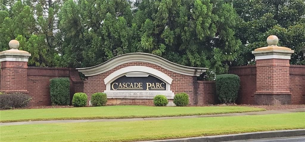3 bedroom, 3 bathroom, 2,434 sq ft single family residence for rent at 3433 Cascade Parc Boulevard, Atlanta, GA 30311 for $2,500 a month — photo 4