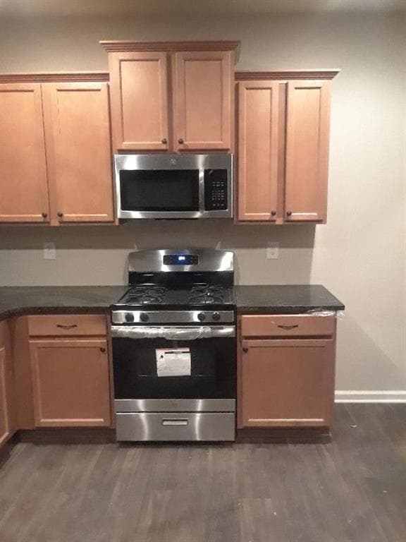 3 bedroom, 3 bathroom, 2,434 sq ft single family residence for rent at 3433 Cascade Parc Boulevard, Atlanta, GA 30311 for $2,500 a month — photo 5