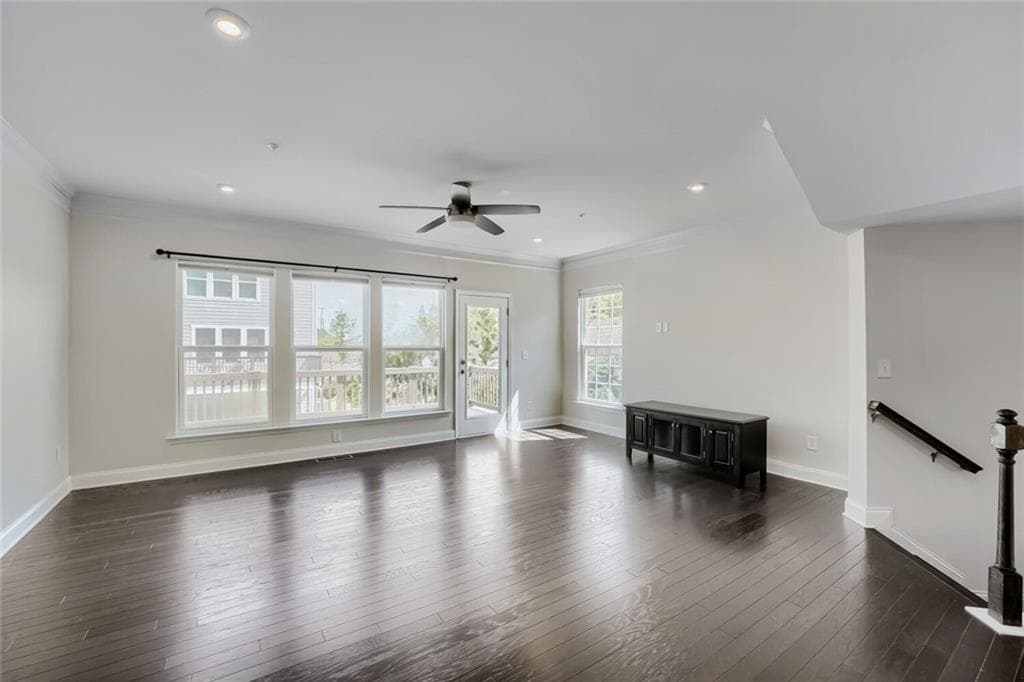 3 bedroom, 4 bathroom, 2,024 sq ft townhouse under contract at 611 Hanlon Way, Alpharetta, GA 30009 — photo 4