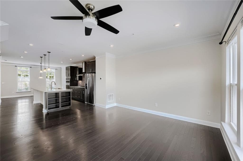 3 bedroom, 4 bathroom, 2,024 sq ft townhouse under contract at 611 Hanlon Way, Alpharetta, GA 30009 — photo 5