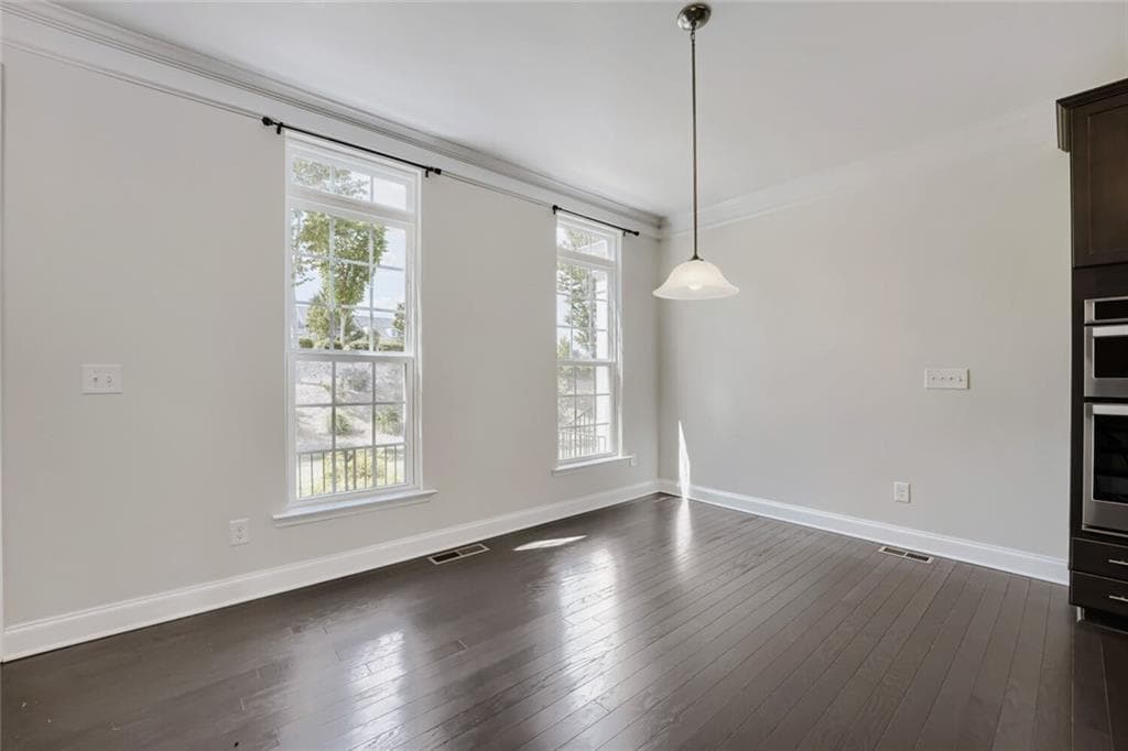 3 bedroom, 4 bathroom, 2,024 sq ft townhouse under contract at 611 Hanlon Way, Alpharetta, GA 30009 — photo 6