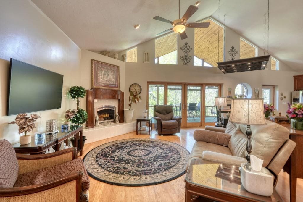 4 bedroom, 3 bathroom, 4,877 sq ft single family residence for sale at 92 Notla Vista I, Blairsville, GA 30512 — photo 3