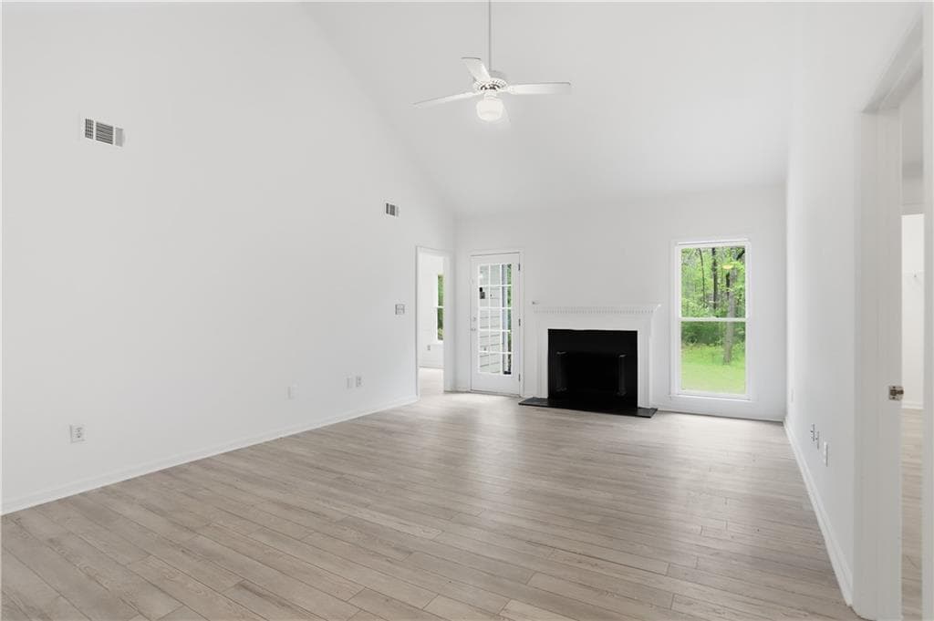 3 bedroom, 2 bathroom, 1,310 sq ft single family residence for sale at 120 Brookstone Court, Athens, GA 30605 — photo 3