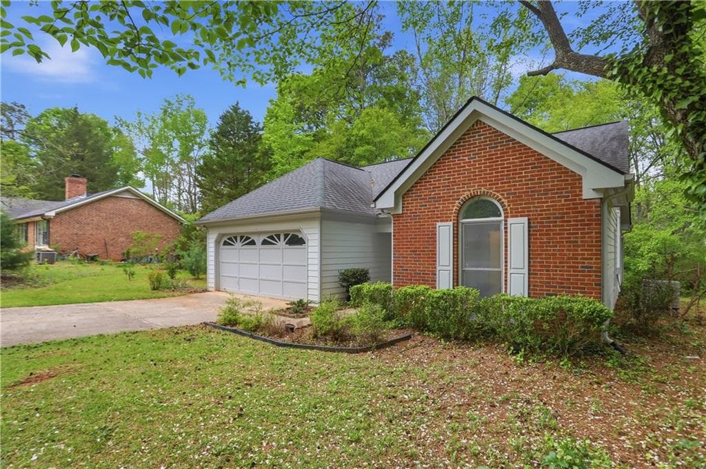 3 bedroom, 2 bathroom, 1,310 sq ft single family residence for sale at 120 Brookstone Court, Athens, GA 30605 — photo 7