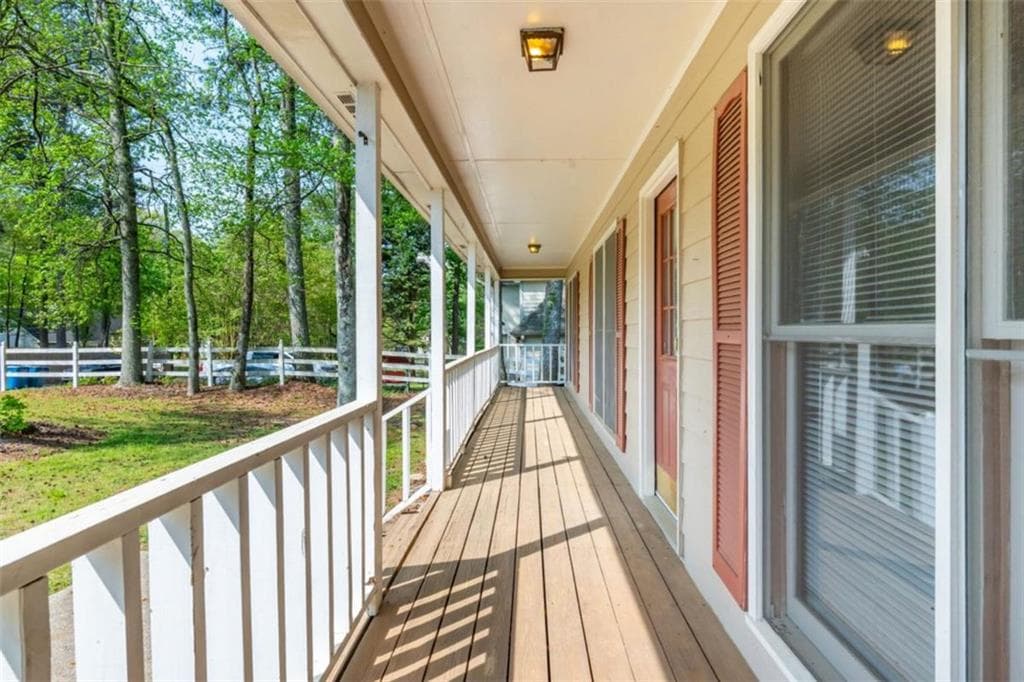 3 bedroom, 2 bathroom, 1,405 sq ft single family residence for sale at 1544 Pine Creek Way, Lawrenceville, GA 30043 — photo 4