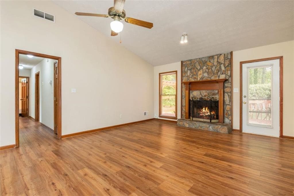 3 bedroom, 2 bathroom, 1,405 sq ft single family residence for sale at 1544 Pine Creek Way, Lawrenceville, GA 30043 — photo 8