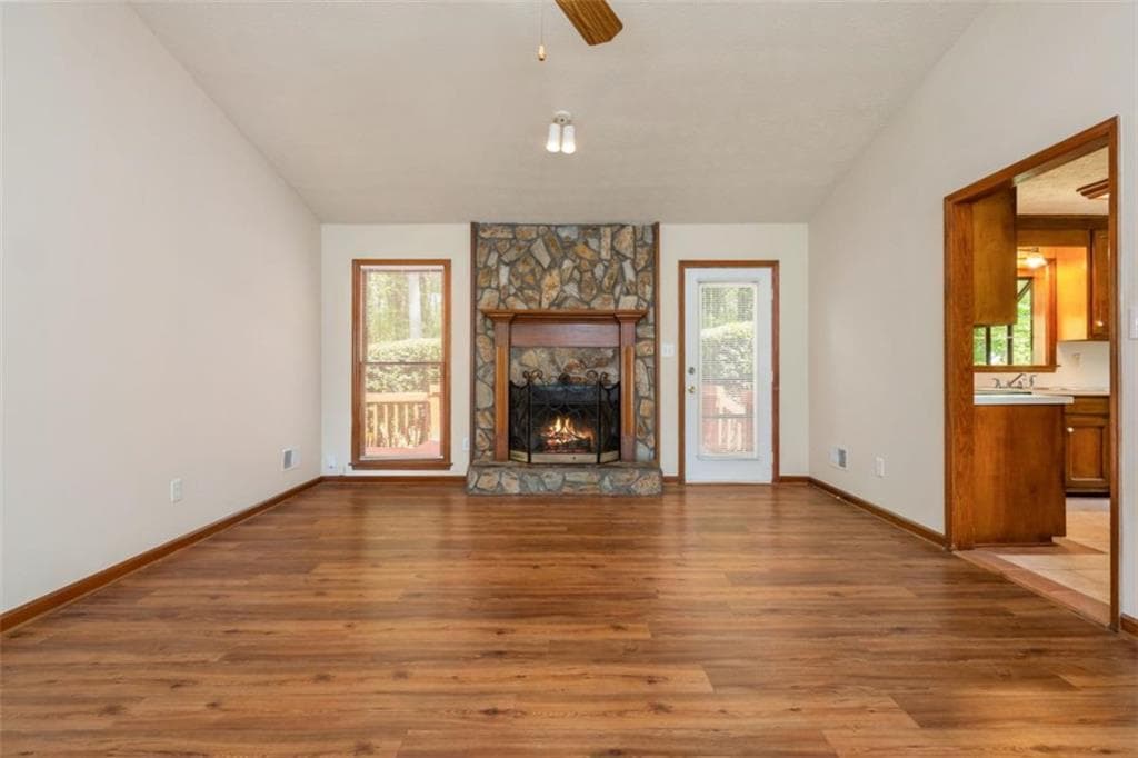 3 bedroom, 2 bathroom, 1,405 sq ft single family residence for sale at 1544 Pine Creek Way, Lawrenceville, GA 30043 — photo 9