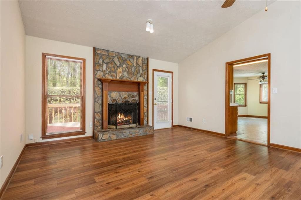 3 bedroom, 2 bathroom, 1,405 sq ft single family residence for sale at 1544 Pine Creek Way, Lawrenceville, GA 30043 — photo 10