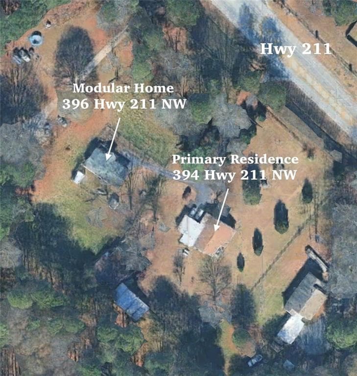 3 bedroom, 2 bathroom, 1,937 sq ft single family residence for sale at 394 NW Hwy 211, Winder, GA 30680 — photo 3