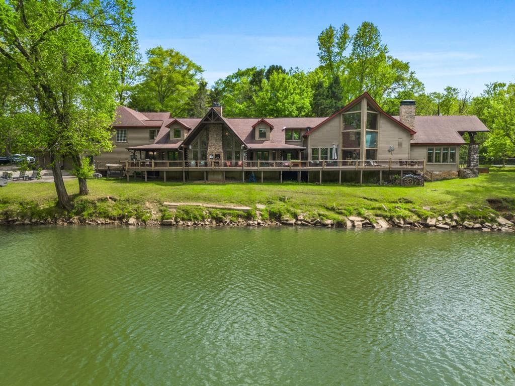 6 bedroom, 8 bathroom, 12,397 sq ft single family residence under contract at 50 Jones Slough Road, Kingston, GA 30145