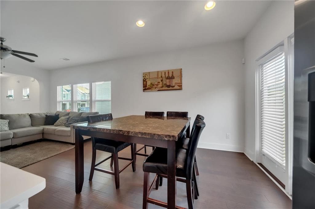 3 bedroom, 3 bathroom, 1,531 sq ft townhouse for sale at 6410 Shalks Crossing Drive, Lithonia, GA 30058 — photo 8