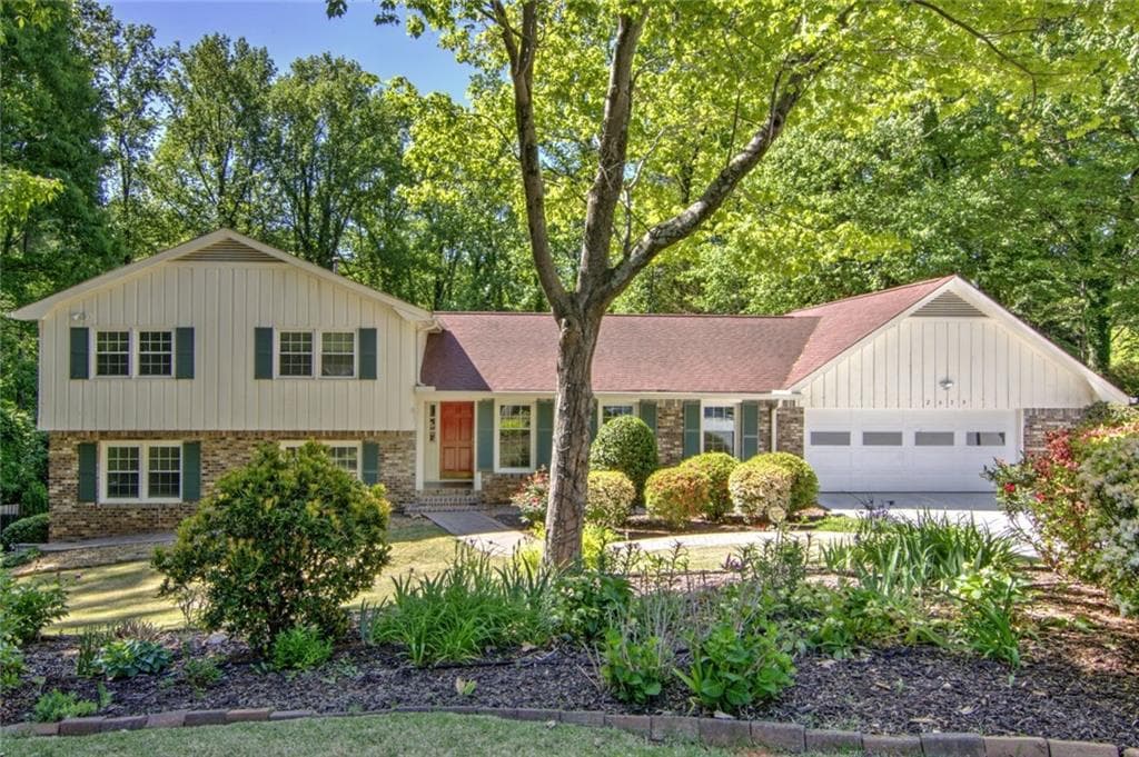 2659 Amberly Drive, Dunwoody, GA 30360 — most recent listing photo