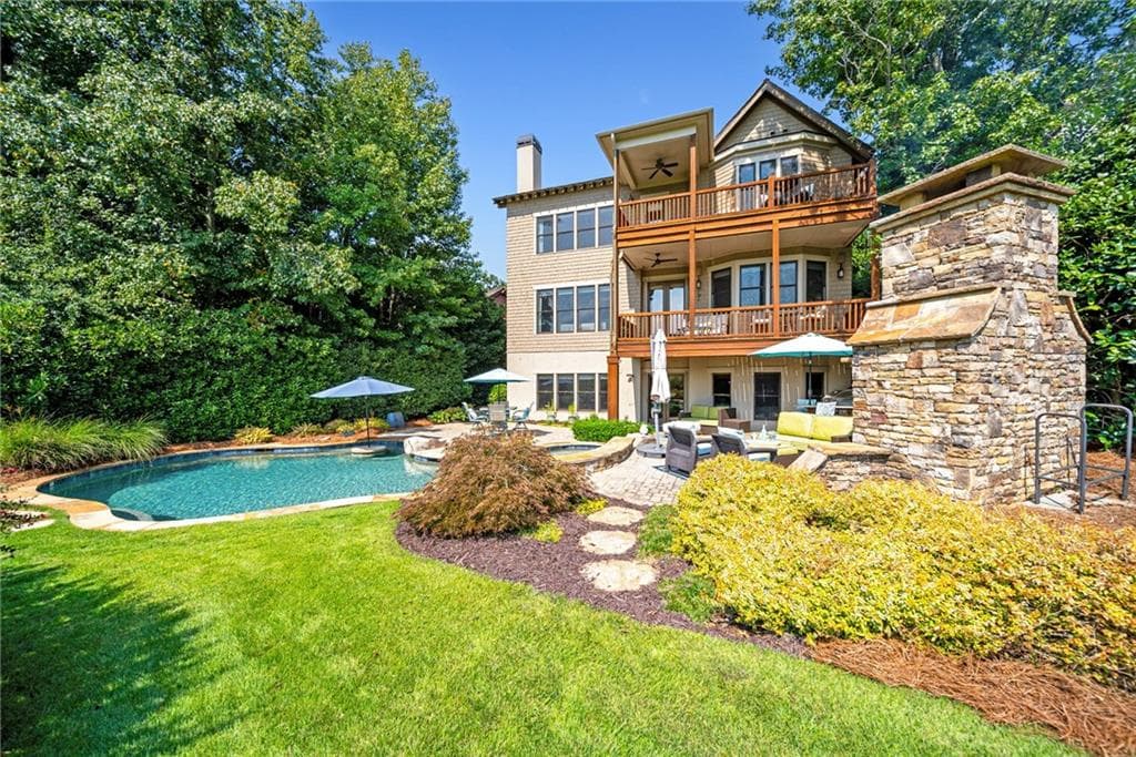 5 bedroom, 5 bathroom, 4,540 sq ft single family residence for sale at 6920 Bucks Road, Cumming, GA 30040 — photo 4