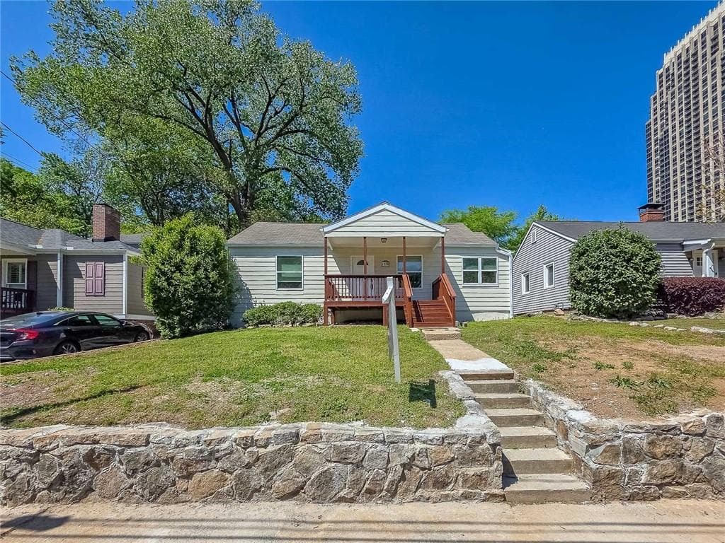 4 bedroom, 2 bathroom, 1,535 sq ft single family residence for sale at 1258 Holly Street, Atlanta, GA 30318 — photo 3