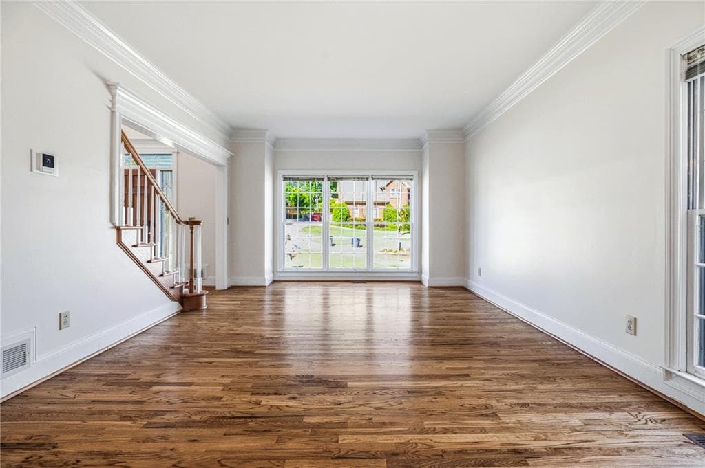 5 bedroom, 4 bathroom, 4,854 sq ft single family residence for sale at 1664 Holly Lake Circle, Snellville, GA 30078 — photo 6