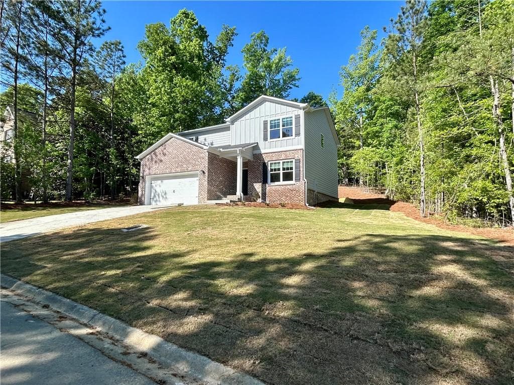 4 bedroom, 3 bathroom, 2,386 sq ft single family residence for sale at 4 Stonebrook Drive, Rome, GA 30165 — photo 2
