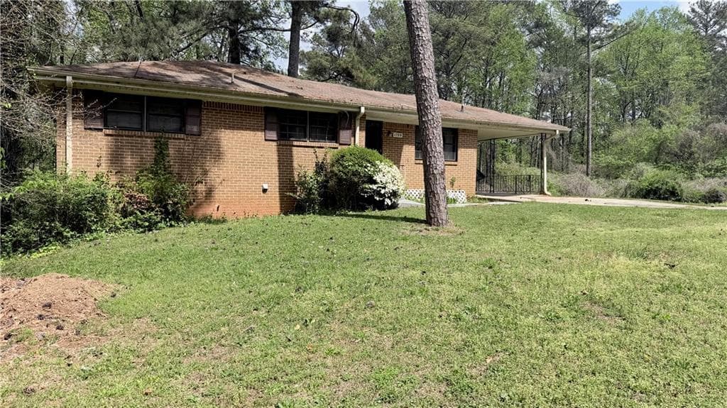 3 bedroom, 2 bathroom, 1,083 sq ft single family residence sold at 1099 Forest Valley Drive, Atlanta, GA 30354