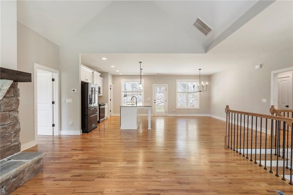 4 bedroom, 3 bathroom, 2,673 sq ft single family residence for sale at 17 Pinoak Trail, Cartersville, GA 30121 — photo 7