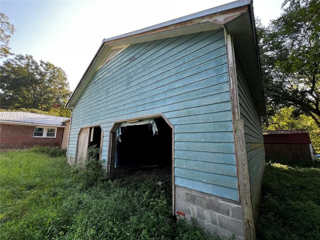 3 bedroom, 2 bathroom, 2,184 sq ft single family residence for sale at 6 Green Acre Road, Rome, GA 30165 — photo 7