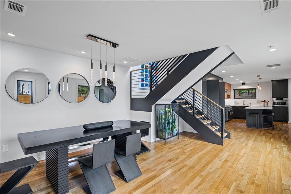 3 bedroom, 4 bathroom, 2,646 sq ft single family residence for sale at 54 Boulevard, Atlanta, GA 30312 — photo 3