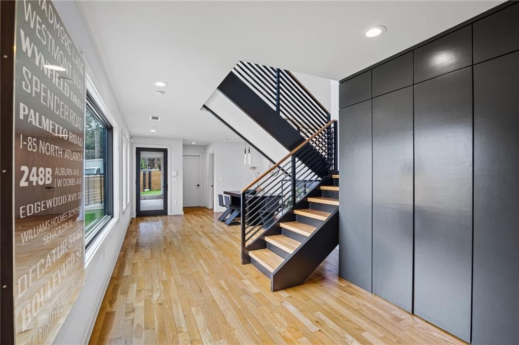 3 bedroom, 4 bathroom, 2,646 sq ft single family residence for sale at 54 Boulevard, Atlanta, GA 30312 — photo 6