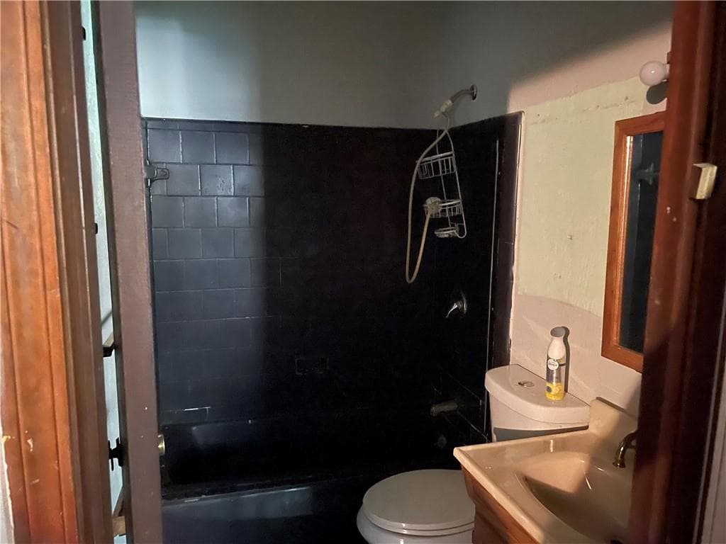 3 bedroom, 3 bathroom, 1,401 sq ft single family residence for sale at 1081 Forest Valley Drive, Atlanta, GA 30354 — photo 9
