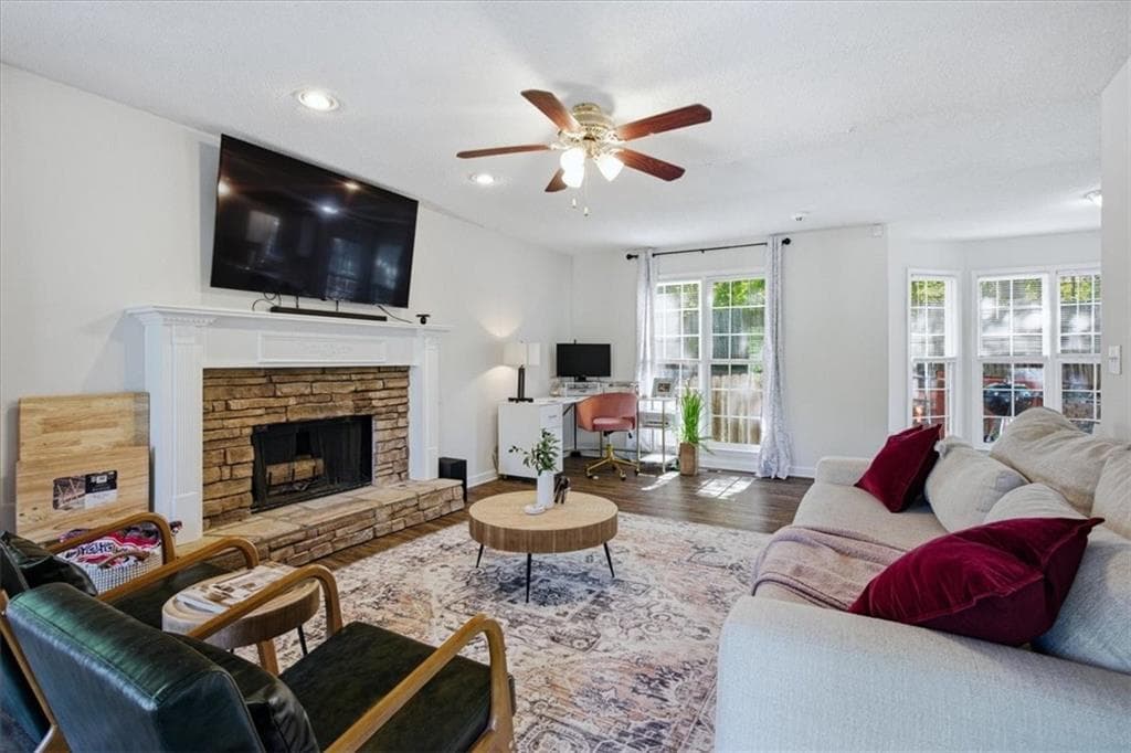 3 bedroom, 3 bathroom, 1,846 sq ft single family residence for sale at 20 Kimball Court, Douglasville, GA 30134 — photo 8