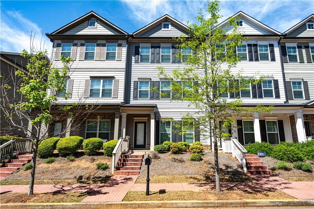3 bedroom, 4 bathroom, 1,520 sq ft townhouse for sale at 3657 Princeton Avenue, Atlanta, GA 30337 — photo 2