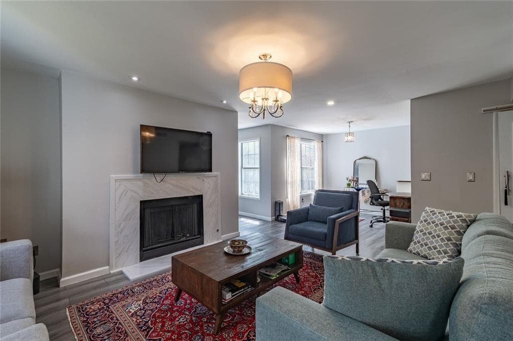 2 bedroom, 2 bathroom, 1,223 sq ft condominium for sale at 708 Glenleaf Drive, Peachtree Corners, GA 30092 — photo 7