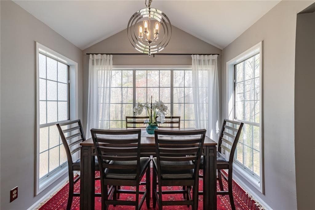 2 bedroom, 2 bathroom, 1,223 sq ft condominium for sale at 708 Glenleaf Drive, Peachtree Corners, GA 30092 — photo 9