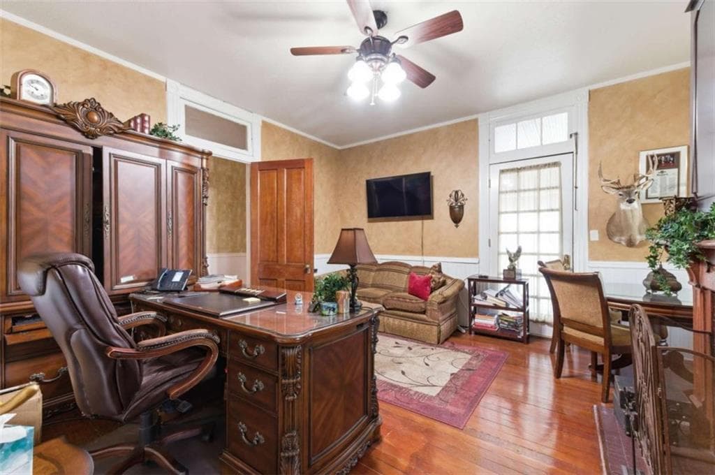 5 bedroom, 5 bathroom, 4,947 sq ft single family residence under contract at 1720 Rugby Avenue, College Park, GA 30337 — photo 6