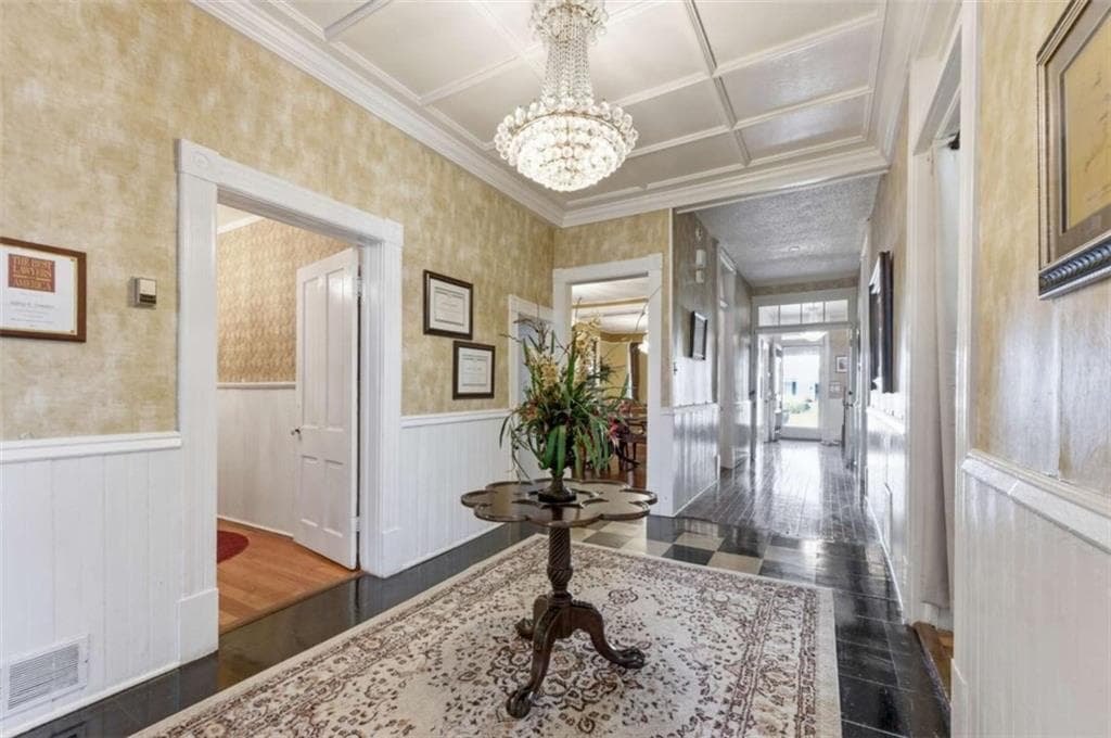 5 bedroom, 5 bathroom, 4,947 sq ft single family residence under contract at 1720 Rugby Avenue, College Park, GA 30337 — photo 10