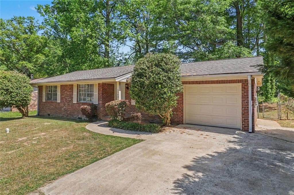 3 bedroom, 2 bathroom, 1,249 sq ft single family residence sold at 3540 Leisure Lane, Atlanta, GA 30349