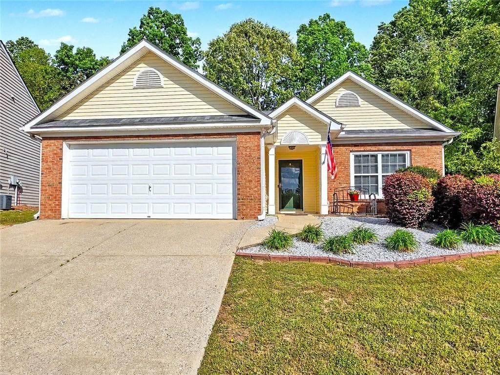 209 Diamond Valley Pass, Canton, GA 30114 — most recent listing photo