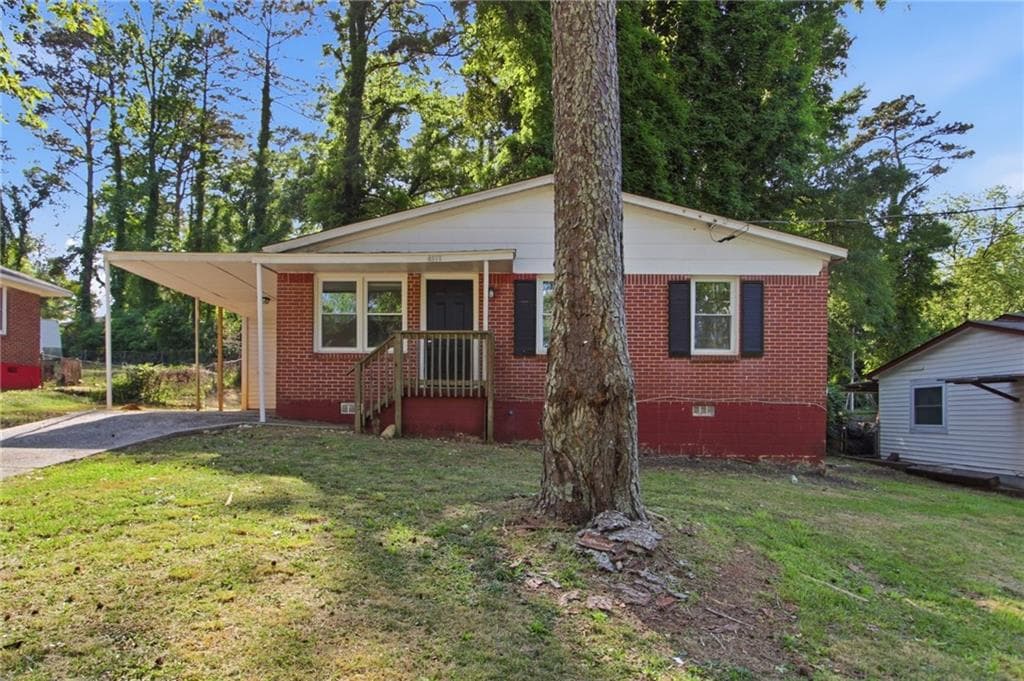 3 bedroom, 1 bathroom, 884 sq ft single family residence for sale at 4813 Bartlett Road, Forest Park, GA 30297