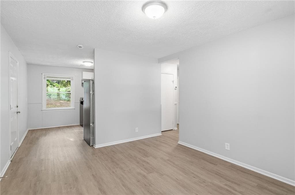 3 bedroom, 1 bathroom, 884 sq ft single family residence for sale at 4813 Bartlett Road, Forest Park, GA 30297 — photo 9