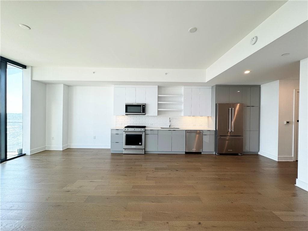 1 bathroom, 685 sq ft condominium for rent at 788 W Marietta Street 1107, Atlanta, GA 30318 for $1,800 a month — photo 2